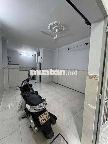 NHÀ NGUYÊN CĂN 2 PHÒNG NGỦ 1 PHÒNG KHÁCH 2 TOLET, NGAY CHỢ CÂY QUÉO