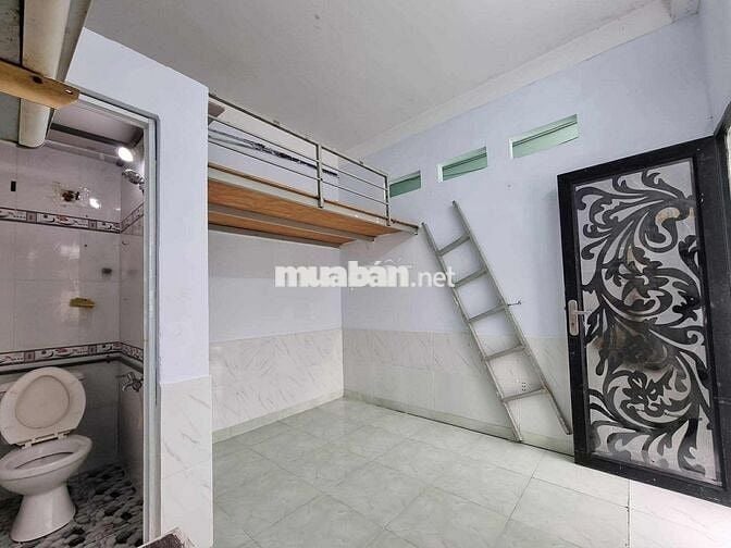 Vì đi làm xa quá mình muốn pass lại phòng bancon thoáng mát như hình