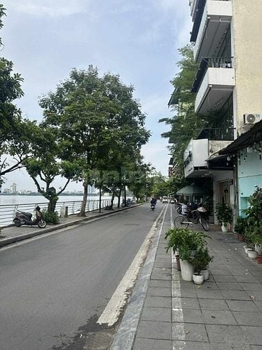 Bán nhà Mặt phố Trúc Bạch, 7 tầng, có thang máy, vỉa hè, ô tô 2 chiều