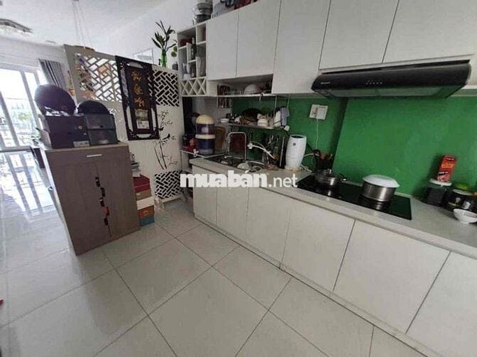 Ngộp bank bán CC Prosper Plaza (Q12) giá 1tỷ800 full nội thất SHR