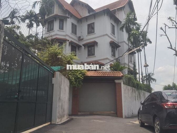 Bán BT view hồ Quảng Bá, Âu Cơ, Tây Hồ, 4 tầng, 275m2, 70 tỷ