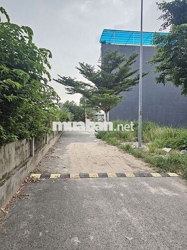 Bán lô đất gần ngã tư Miếu Ông Cù PHÚ HỒNG THỊNH8