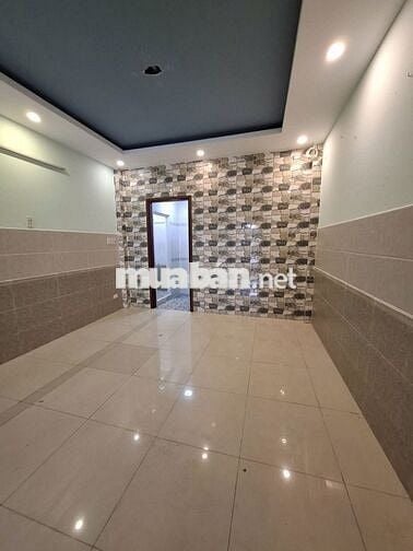 PHÒNG TRỌ TÂN PHÚ 200M TỚI ĐH CÔNG THƯƠNG