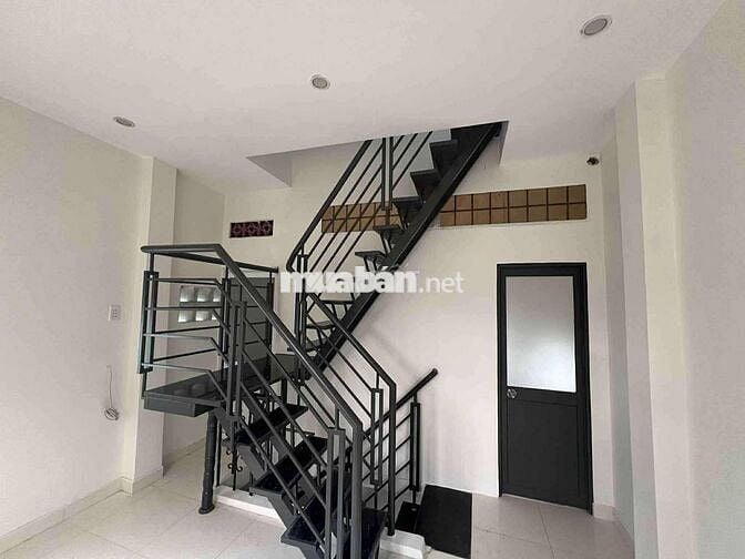 Cho thuê nhà trống nguyên căn 24m2 4PN 3WC, Huỳnh Thiện Lộc, Tân Phú