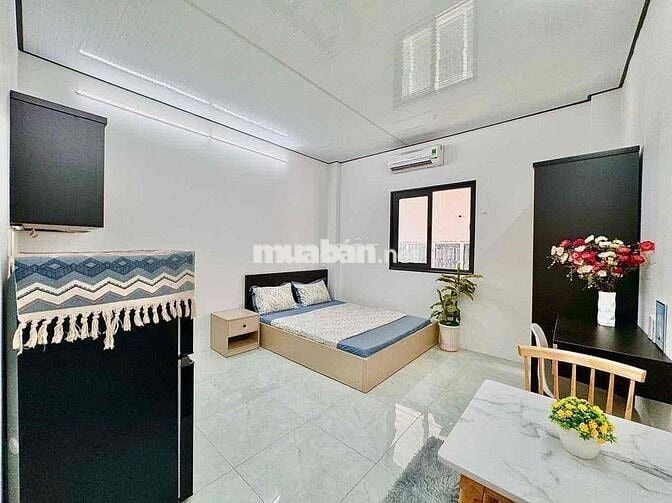 STUDIO FULL NỘI THẤT CỬA SỔ TRỜI - Ngay Luỹ Bán Bích - Giáp VHU