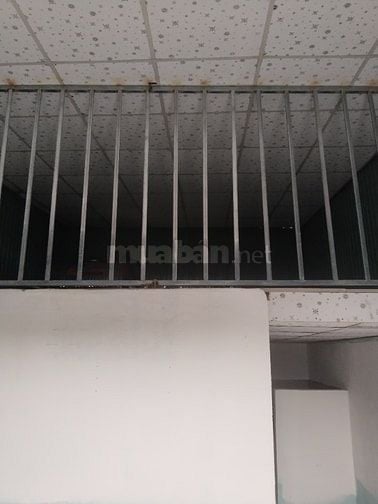 Cho thuê nhà nguyên căn 4x7 có gác lửng, 2 phòng ngủ, 1 phòng khách to