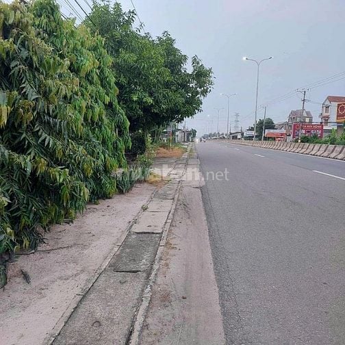 13x36. Đất có nhà mặt tiền đường QL22. 420tr (1m) 