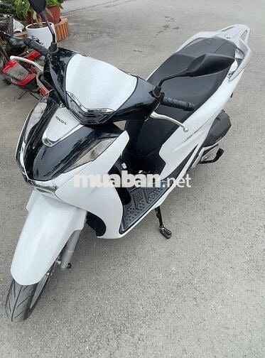 Bán xe SH125 ABS màu trắng, xe lướt đăng kí 4/2025
