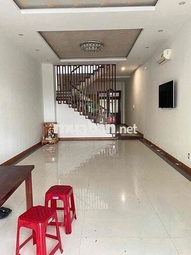 4 TẦNG MT NGUYỄN HỮU THỌ 5PN MỚI ĐẸP 22 TRIỆU