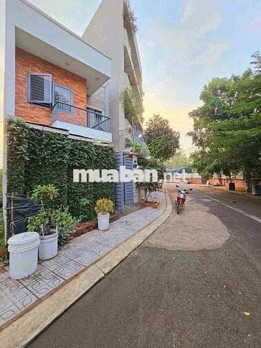 Nhà 82M2² chỉ 5.25 Tỷ – Hẻm XE TẢI Thông, QL13 Hiệp Bình Phước