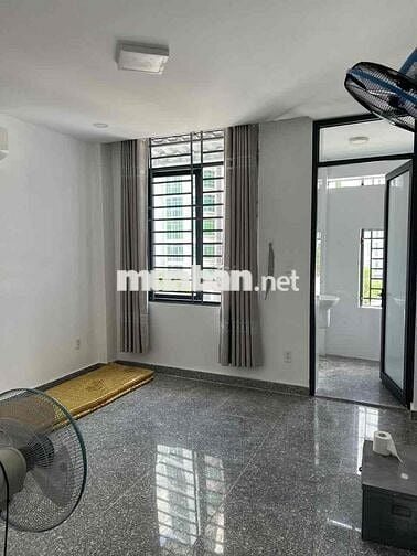 Cho thuê phòng trọ 20m2 ngay Lotte Mart Quận 7