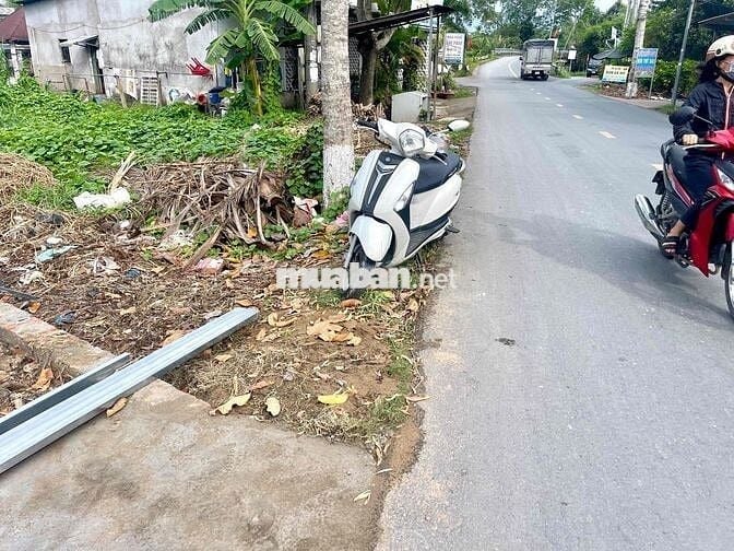 Nền mặt tiền đường Huỳnh Thị Nở