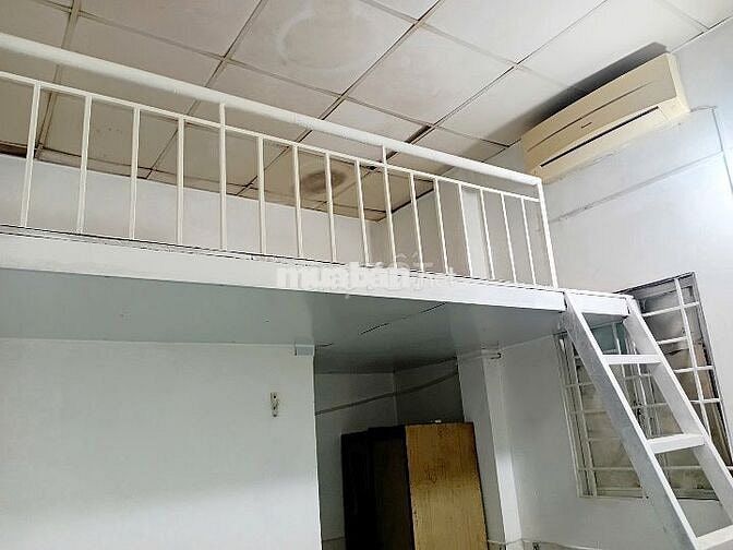PHÒNG BẠCH ĐẰNG 20M2 CÓ MÁY LẠNH MIỄN PHÍ  XE GẦN ĐH GIA ĐỊNH, SÂN BAY