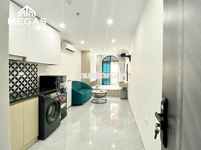 CHO THUÊ STUDIO BAN CÔNG, CƯA SỔ NGAY LÊ ĐỨC THỌ, CHUNG CƯ FLC