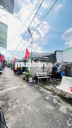NHÀ ĐẸP DỄ SỞ HỮU – XE HƠI VÀO TẬN NHÀ – DĨ AN