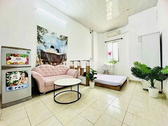 Chính chủ cần sang HĐ thuê Studio cửa sổ Q4 - Ngay ĐH Nguyễn Tất Thành