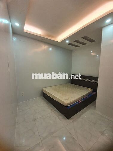 PHÒNG 30M2 - BÌNH THẠNH_ GẦN NGÃ TƯ HÀNG XANH - UTH-UEF-HUTECH-FTU