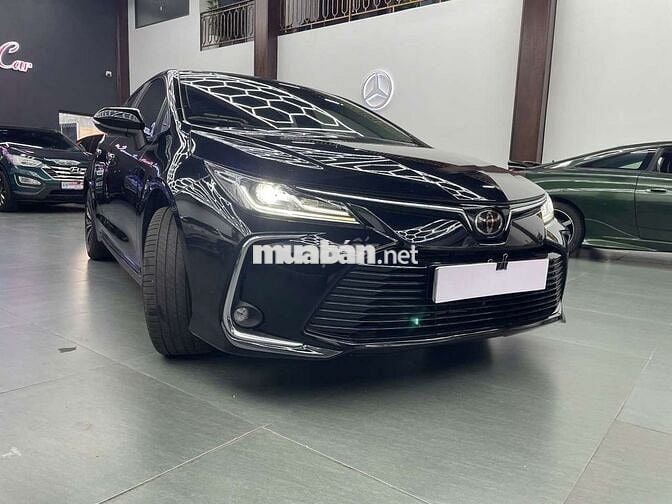 Toyota Altis 2022 1.8V - 65000 km chất xe cực đẹp