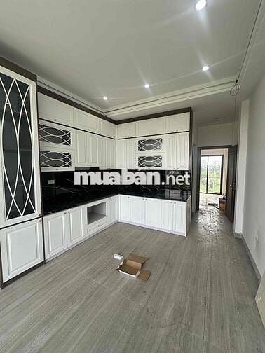 bán nhà Đại Mỗ 40m 6 tầng thang máy- ô tô đỗ cửa