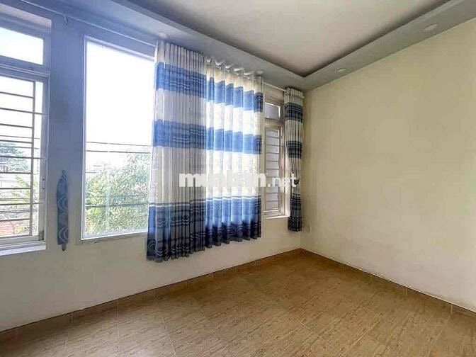 nhà Sát Mặt Tiền Thạnh Xuân 21 _ hẻm 8m