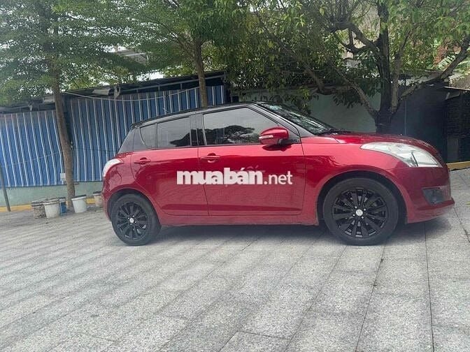 Suzuki Swift 2017 1.4 AT - 80000 km