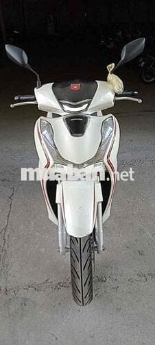 Shvn 160 trắng tỉnh xe đẹp zin 100% chưa dặm tút