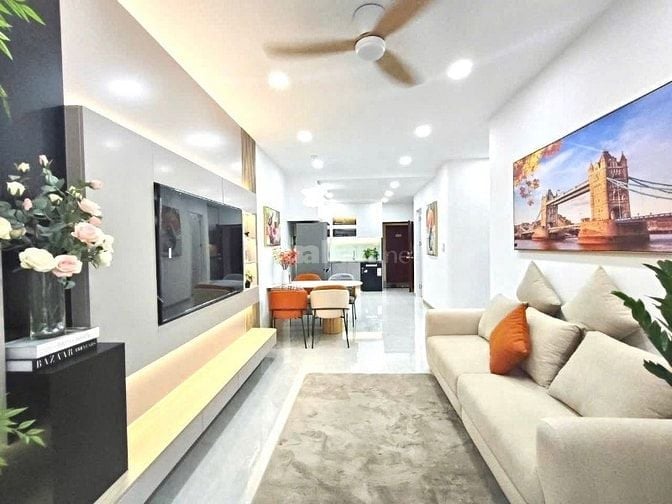 CĂN HỘ 2PN/52M2 - ĐÃ CÓ SỔ, VIEW LANDMARK 81 , TT 10% Nhận Nhà