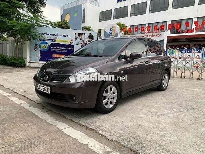 Em cần bán Nissan Tiida 1.6 nhập nhật cuối 2009