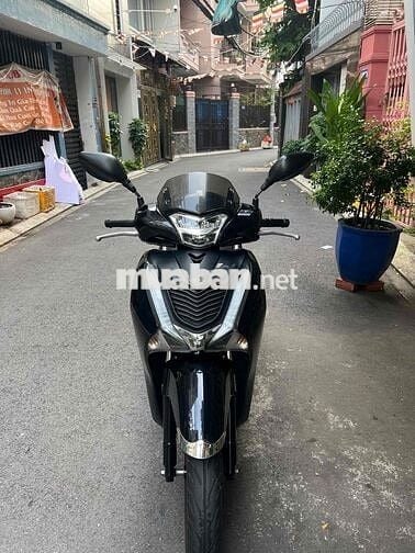 xe sh màu đen 2019 xe còn mới
