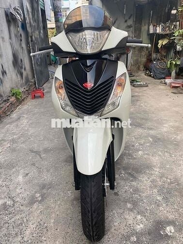 SH150/2011 nhập Ý số máy 5009 e đứng tên