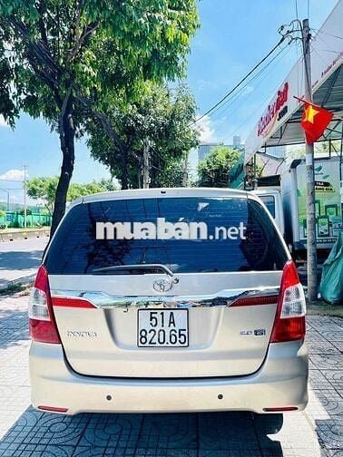 Toyota Innova 2014 2.0G - 149000 km