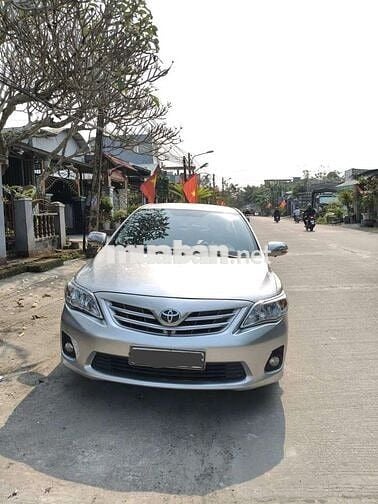 Cần bán xe Toyota corollazre142l - 100.000 km