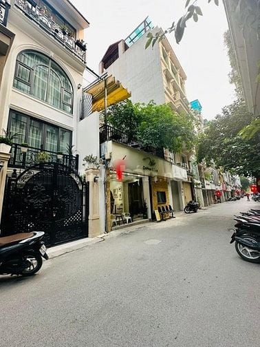 CHO THUÊ NHÀ NGÕ Ô TÔ TRẦN DUY HƯNG MẶT TIỀN 8,5M 