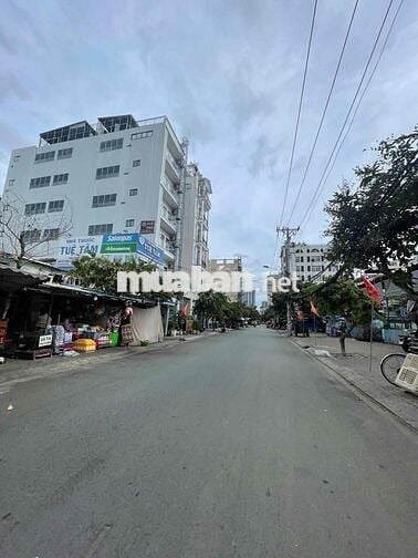 SIÊU PHẨM VỊ TRÍ ĐẸP KHU LÝ PHỤC MAN GIÁ *** THỊ TRƯỜNG