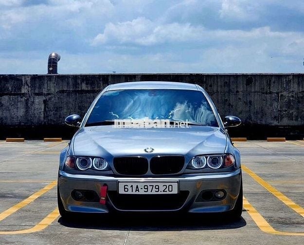 BMW 325i 2005 Full option