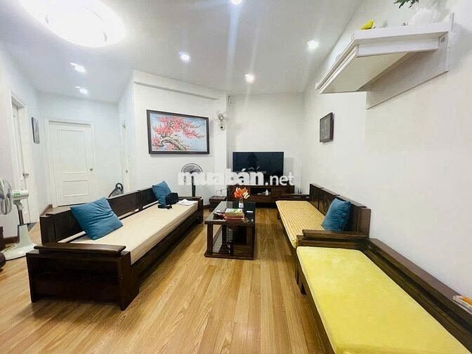 Bán CH CC Vinaconex 57 Vũ Trọng Phụng, 132m2, 9.1 tỷ có thương lượng.