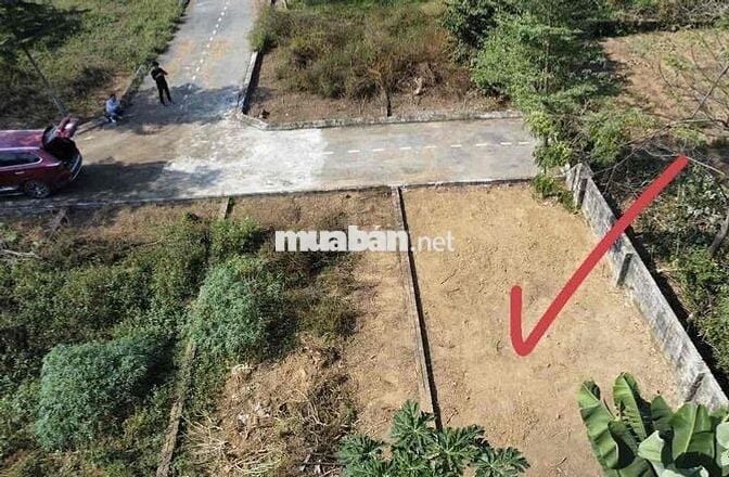 75m giáp đh FPT và khu CNC Hoà Lạc mà giá chỉ hơn 2 tỷ tí ti, sẵn sổ ạ