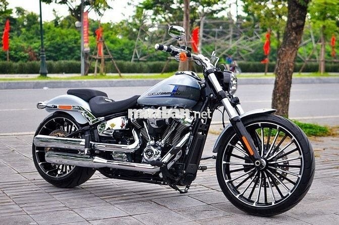 Thanh Motor cần bán Harley Davidson Breakout 117ci