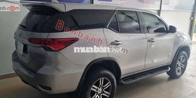 Toyota Fortuner 2.4G 4x2 MT 2021
