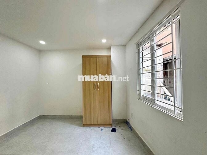 TRỐNG SẴN PHÒNG GIÁ RẺ - HẺM Ô TÔ - THANG MÁY HẦM XE KHU TRUNG TÂM