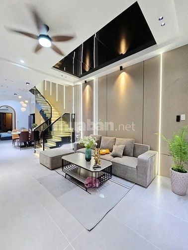 BÁN NHÀ MẶT TIỀN TRƯỜNG SA QUẬN 3 CHỈ 8TỶ350 ĐANG CHO THUÊ 20TR/TH SHR