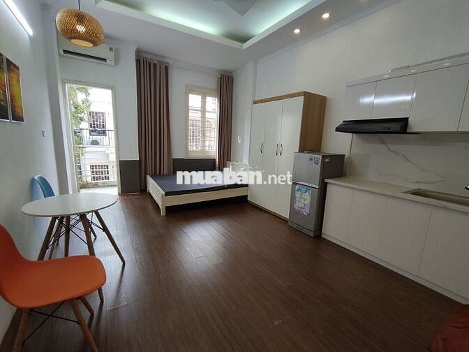 Căn hộ trong khu phân lô ô tô NGUYÊN HỒNG - TRÚC KHÊ