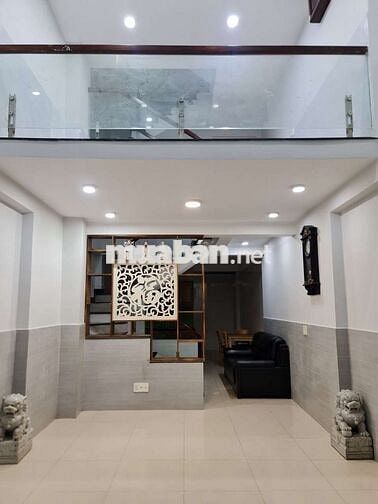 Nhà 1 trệt 1 lửng 2 lầu 4 phòng ngủ.mới xây cho thuê 12 triệu