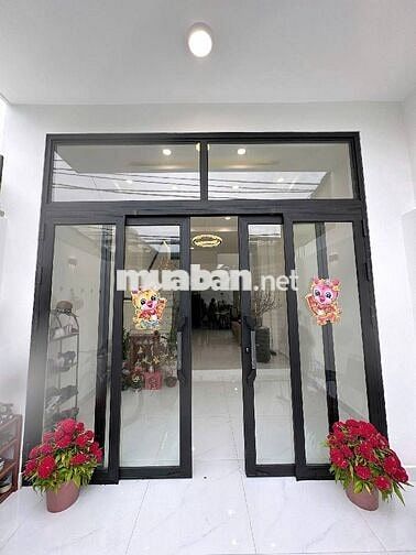 BÁN NHÀ 3 TẦNG LÊ VĂN QUỚI GẦN MẶT TIỀN ĐƯỜNG SÁT 4 XÃ