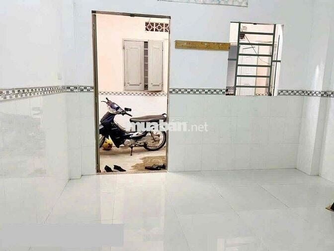 Phòng 526 Phạm Vân Đồng, Linh Đông Thủ Đức giá 3.2tr