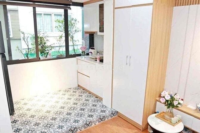 bân nhà tập thể phố Minh Khai nhà đẹp ở ngay lô góc 2 thoáng 50mT1