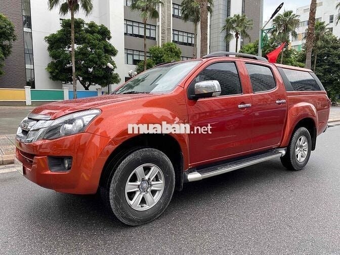 Isuzu Dmax 2017 LS 2.5 4x2 MT - 140000 km