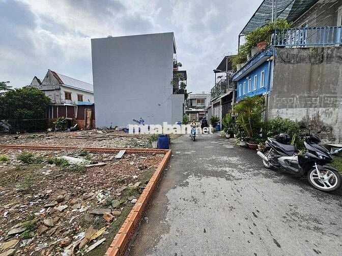 Đất gần trường gần chợ Dĩ An 1 phường Dĩ An Tp Dĩ An