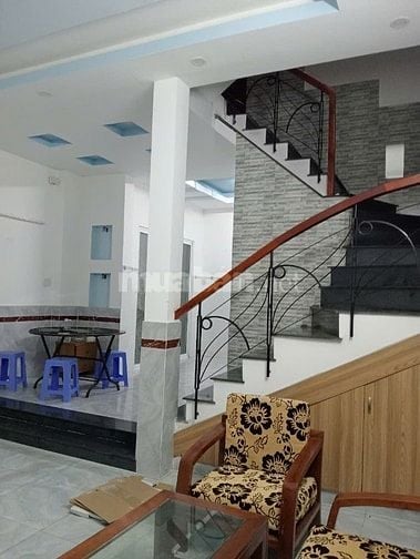 Cho thuê nhà hẽm 81/ đường Hồ Văn Huê, Phường 09, Quận Phú Nhuận (cũ)