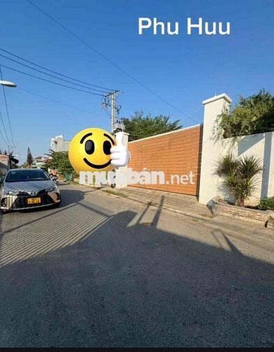 Bán đất tặng kho xưởng 1100m^2 đất thổ cư Xã Phú Hữu, Đồng Nai
